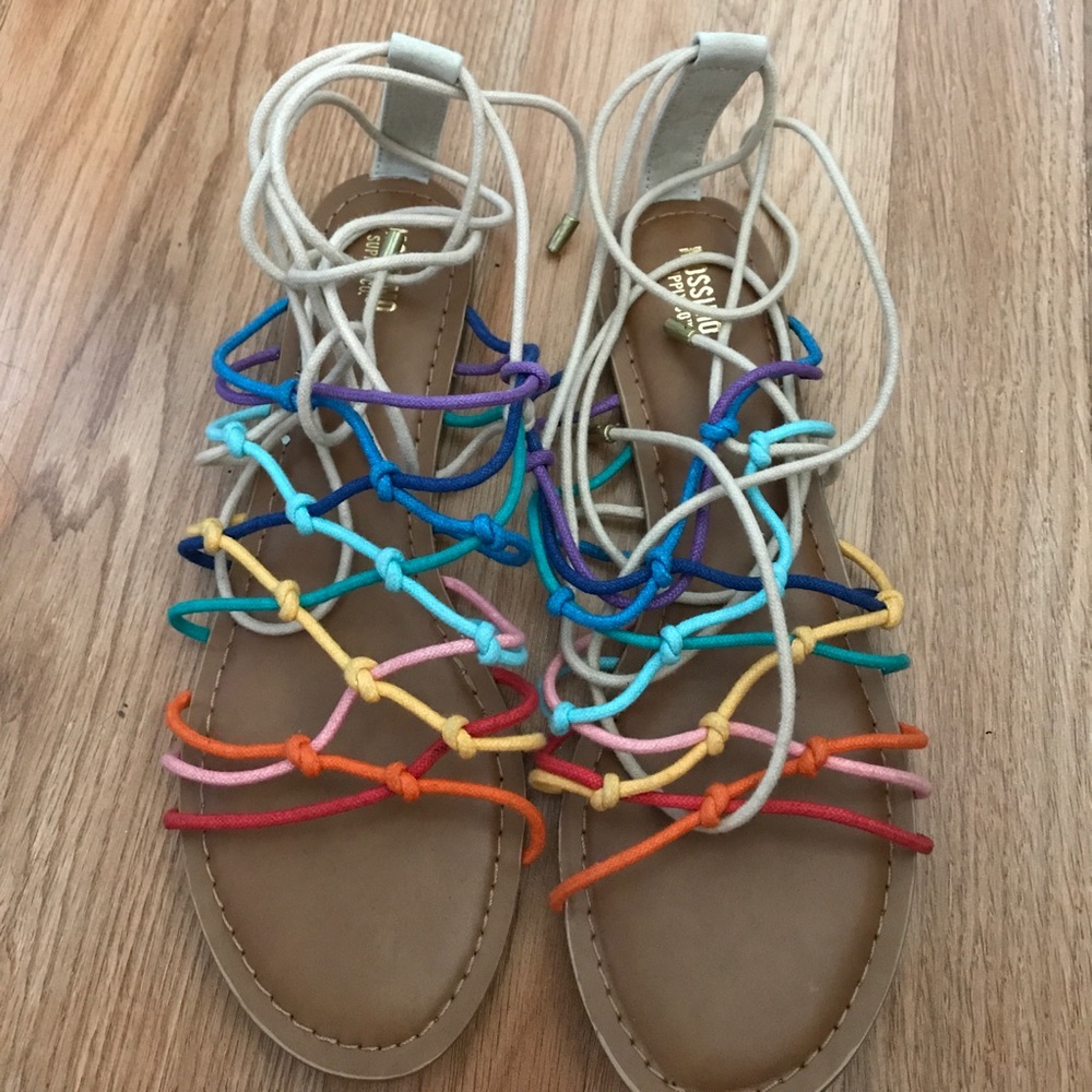 Colorful strap sandals - Picture 3 of 4